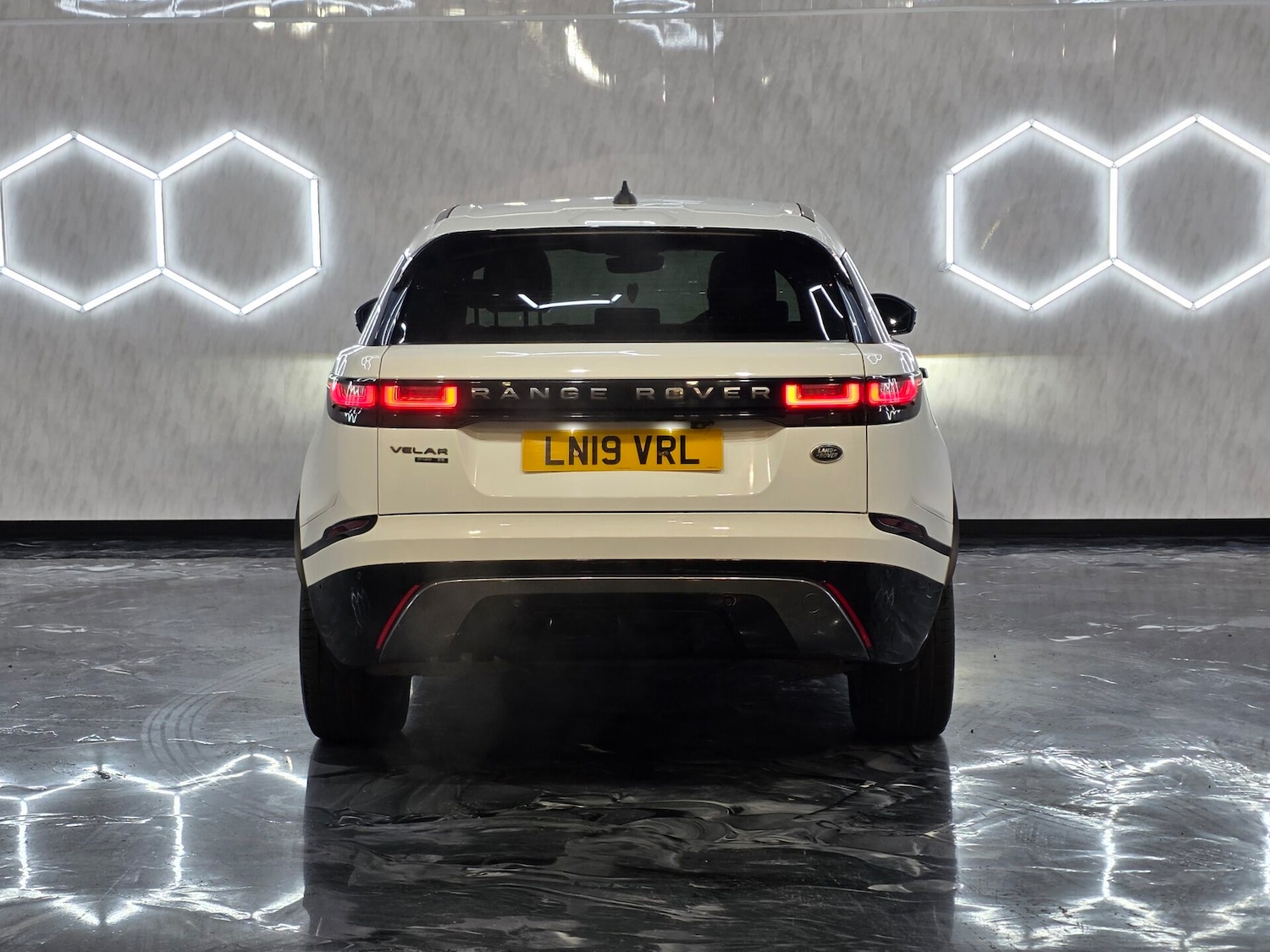 Used Land Rover Range Rover Velar 2019 for sale - 77363377: Photo 6