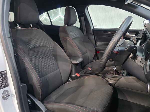 Used Ford Focus 2022 for sale - 74816508: Photo 11
