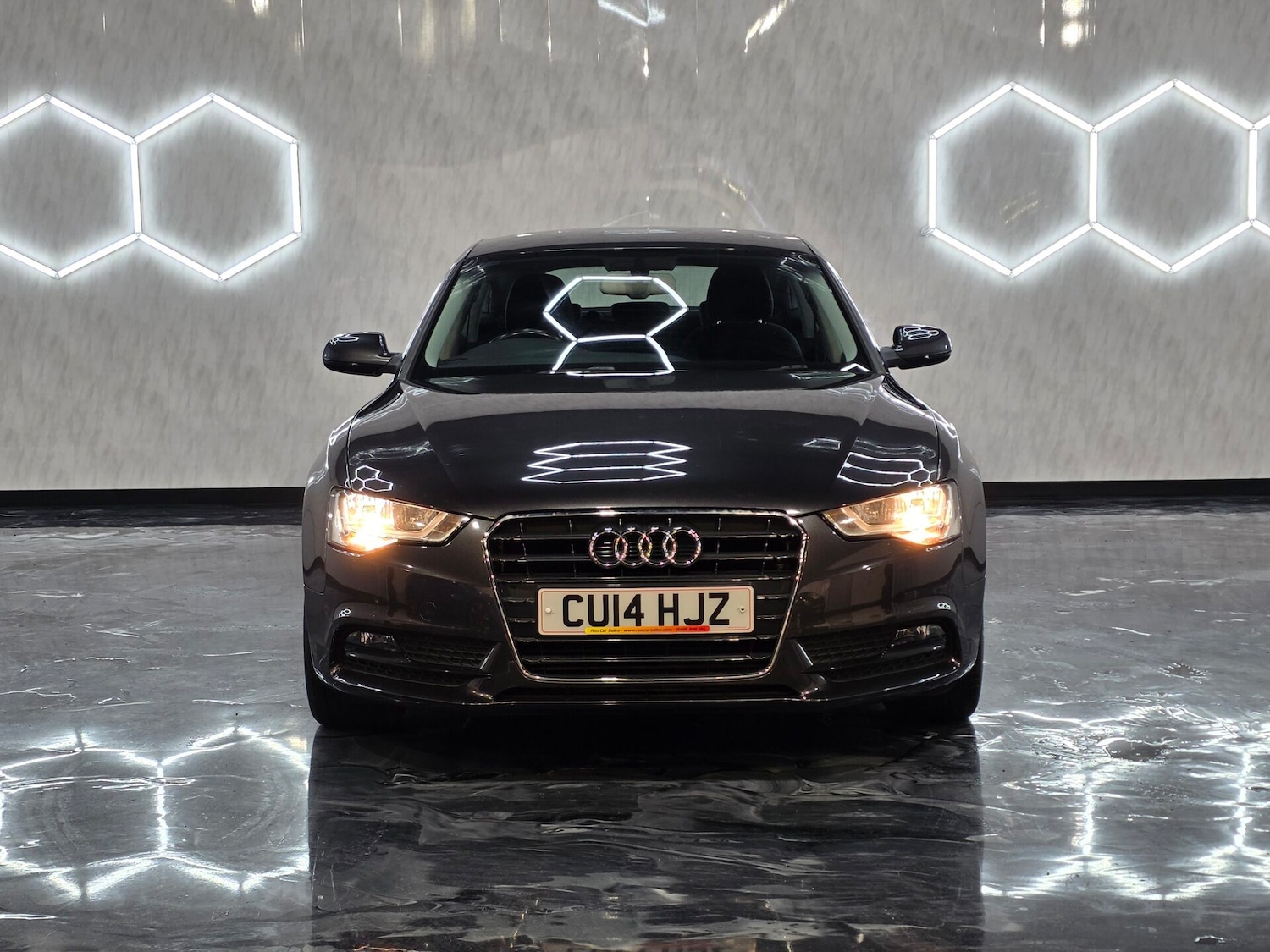 Used Audi A5 2014 for sale - 77003561: Photo 2