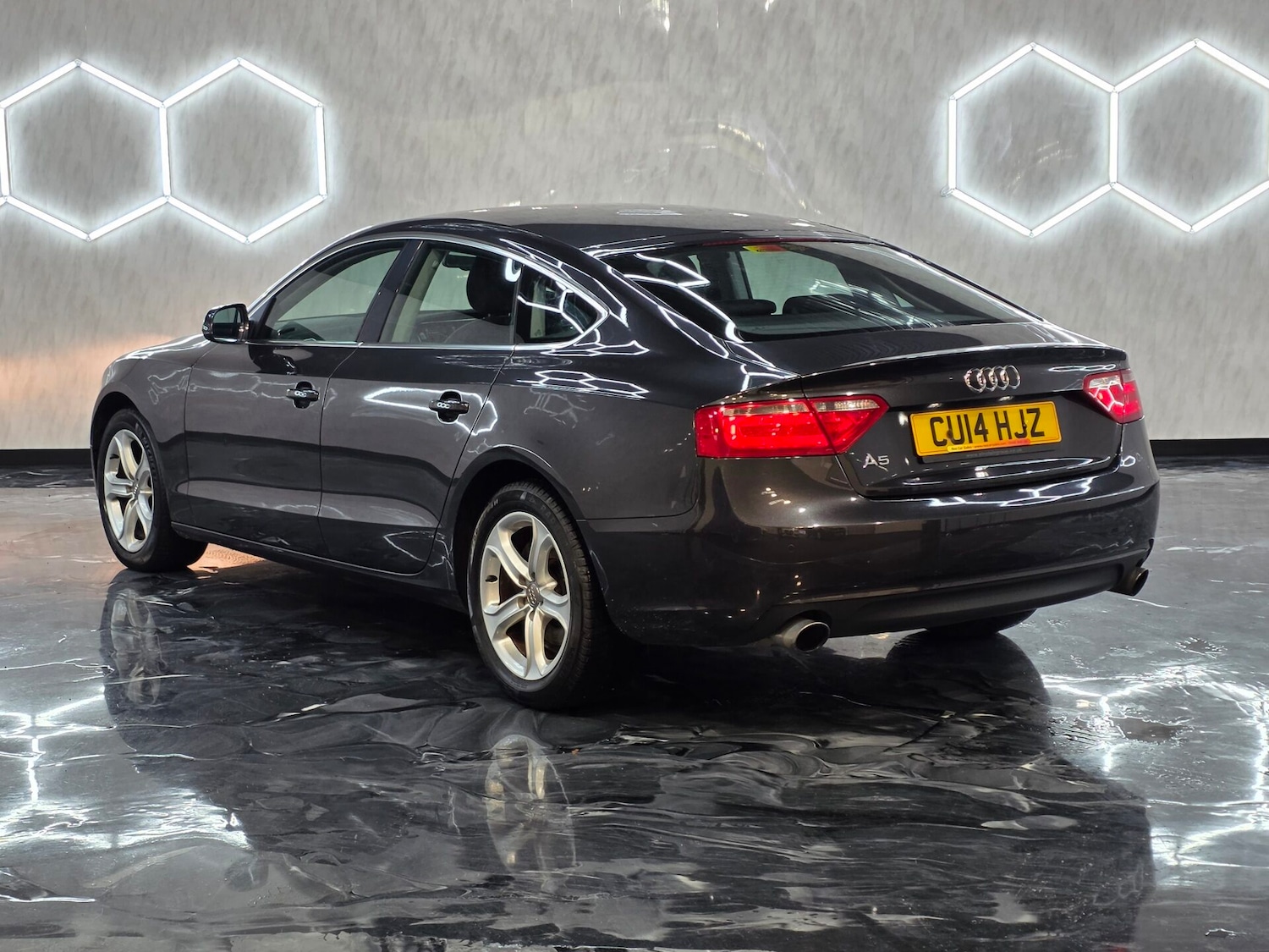 Used Audi A5 2014 for sale - 77003561: Photo 4