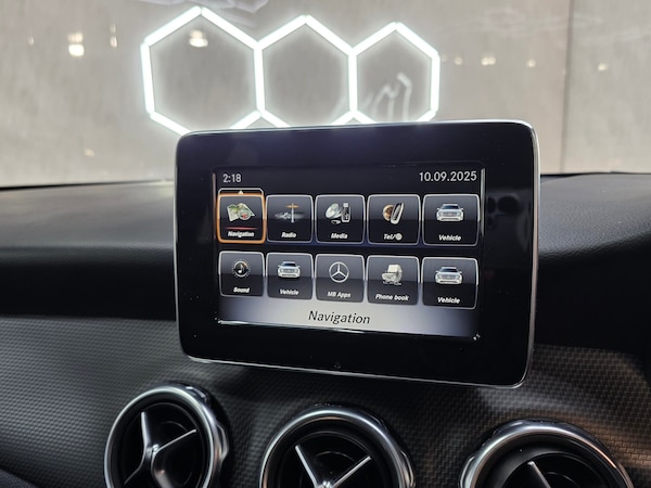 Used Mercedes-Benz GLA 2018 for sale - 75425879: Photo 14