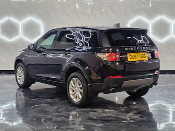 Used Land Rover Discovery Sport 2017 for sale - 77137091: Photo