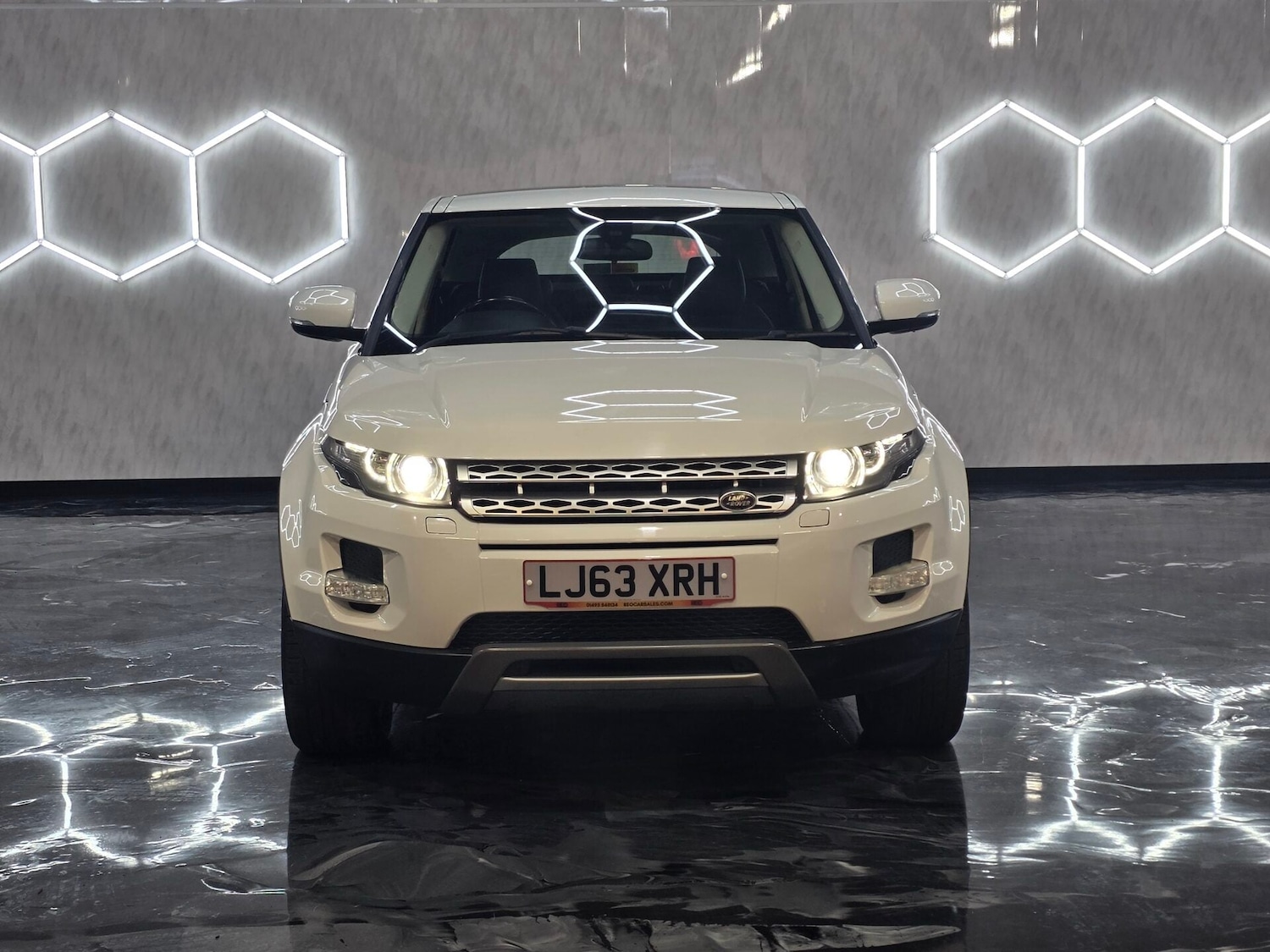 Used Land Rover Range Rover Evoque 2013 for sale - 77044725: Photo 2