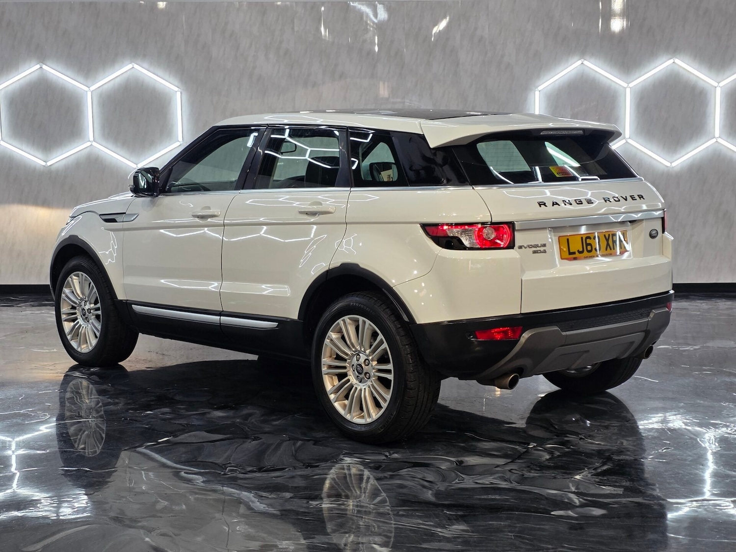 Used Land Rover Range Rover Evoque 2013 for sale - 77044725: Photo 4
