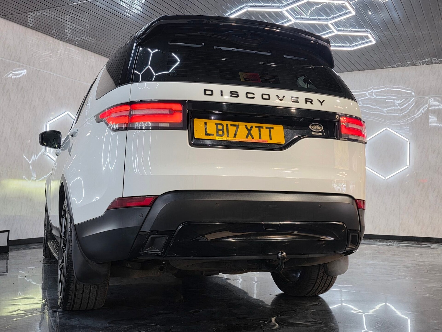 Used Land Rover Discovery 2017 for sale - 77963678: Photo 11