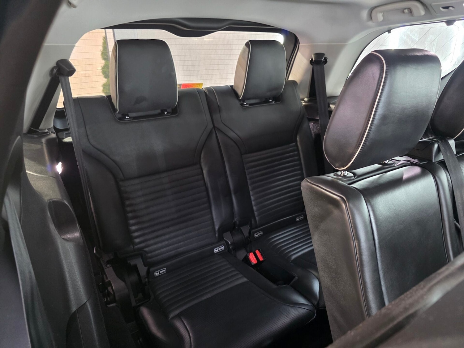 Used Land Rover Discovery 2017 for sale - 77963678: Photo 25