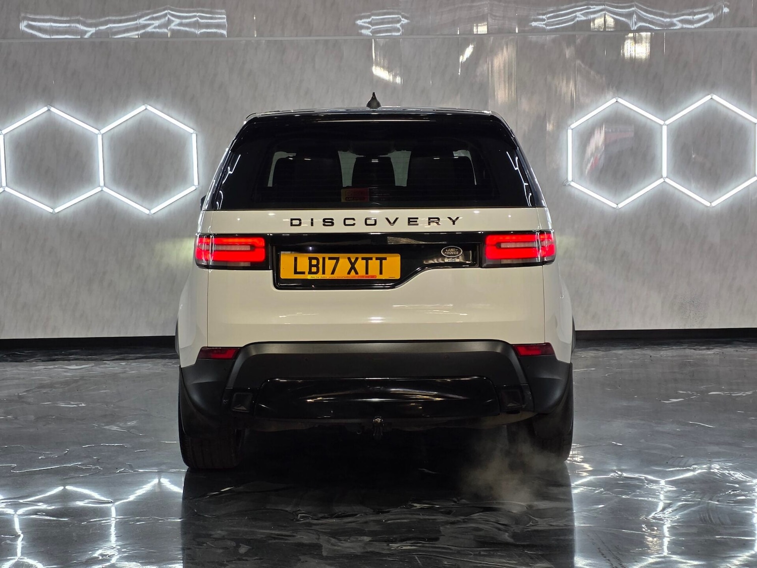 Used Land Rover Discovery 2017 for sale - 77963678: Photo 6