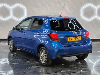 Used Toyota Yaris 2017 for sale - 79330730: Photo