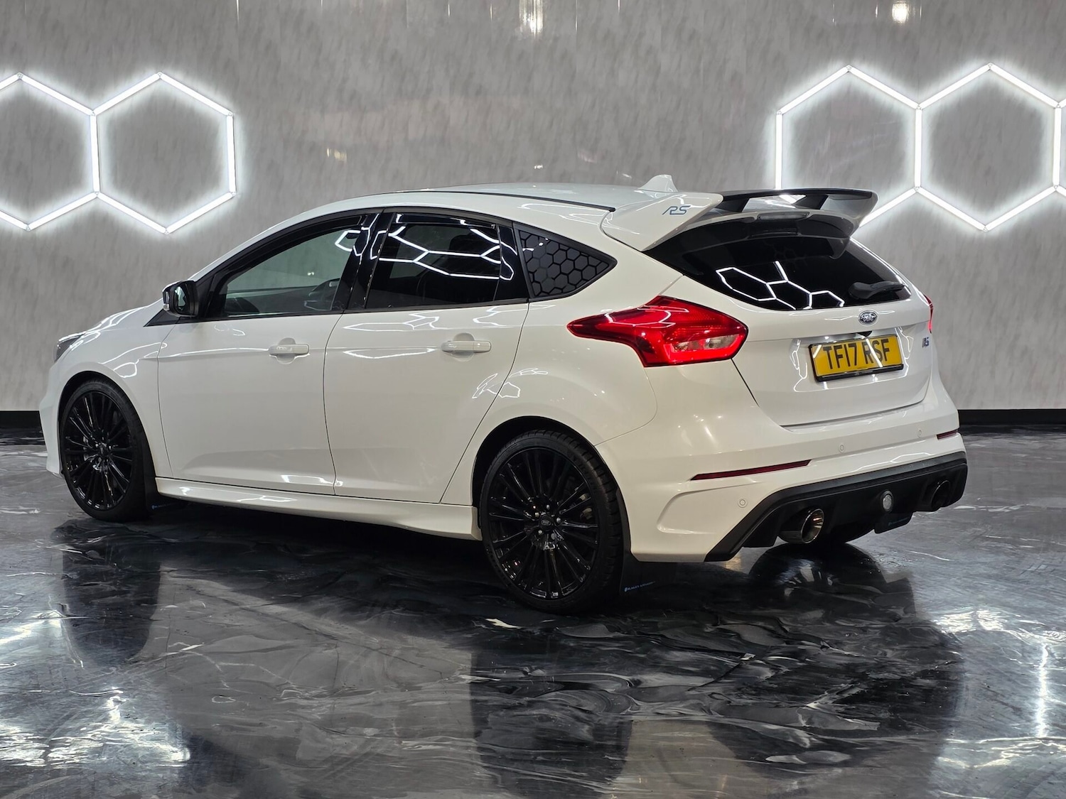 Used Ford Focus 2017 for sale - 75999459: Photo 4