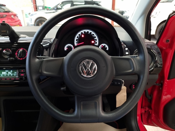 Used Volkswagen up! 2016 for sale - 75426280: Photo 24