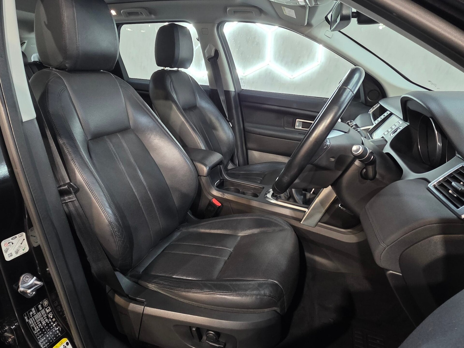 Used Land Rover Discovery Sport 2016 for sale - 76883911: Photo 10