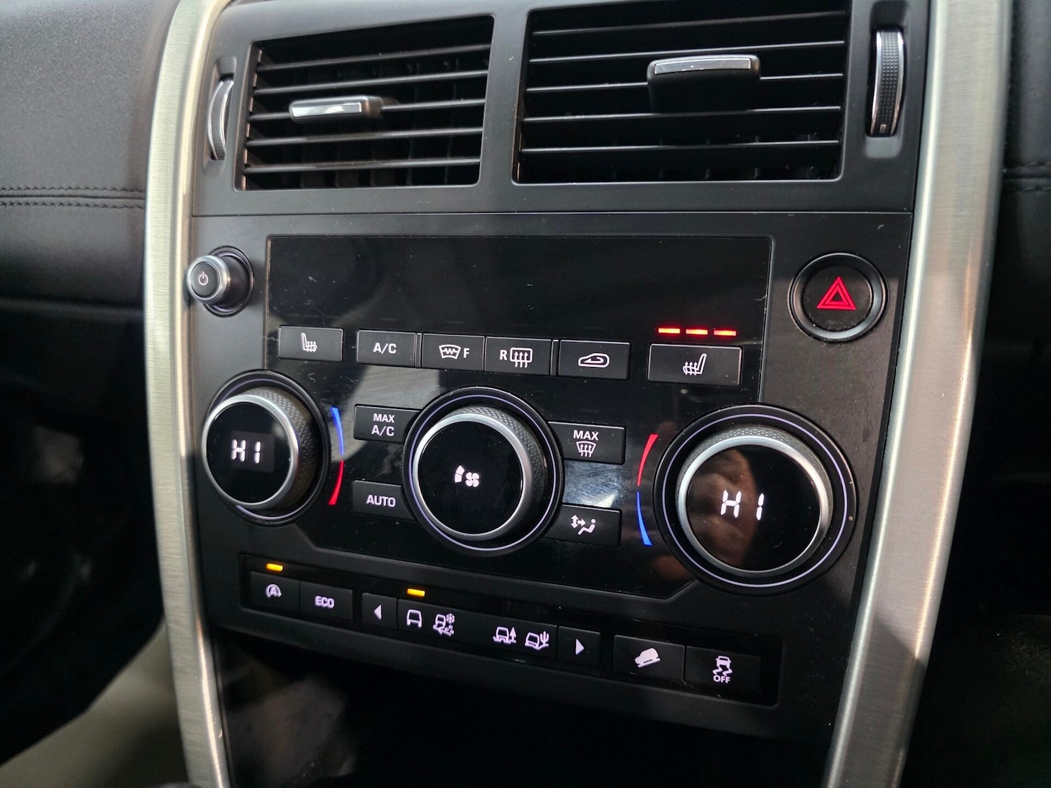 Used Land Rover Discovery Sport 2016 for sale - 76883911: Photo 14