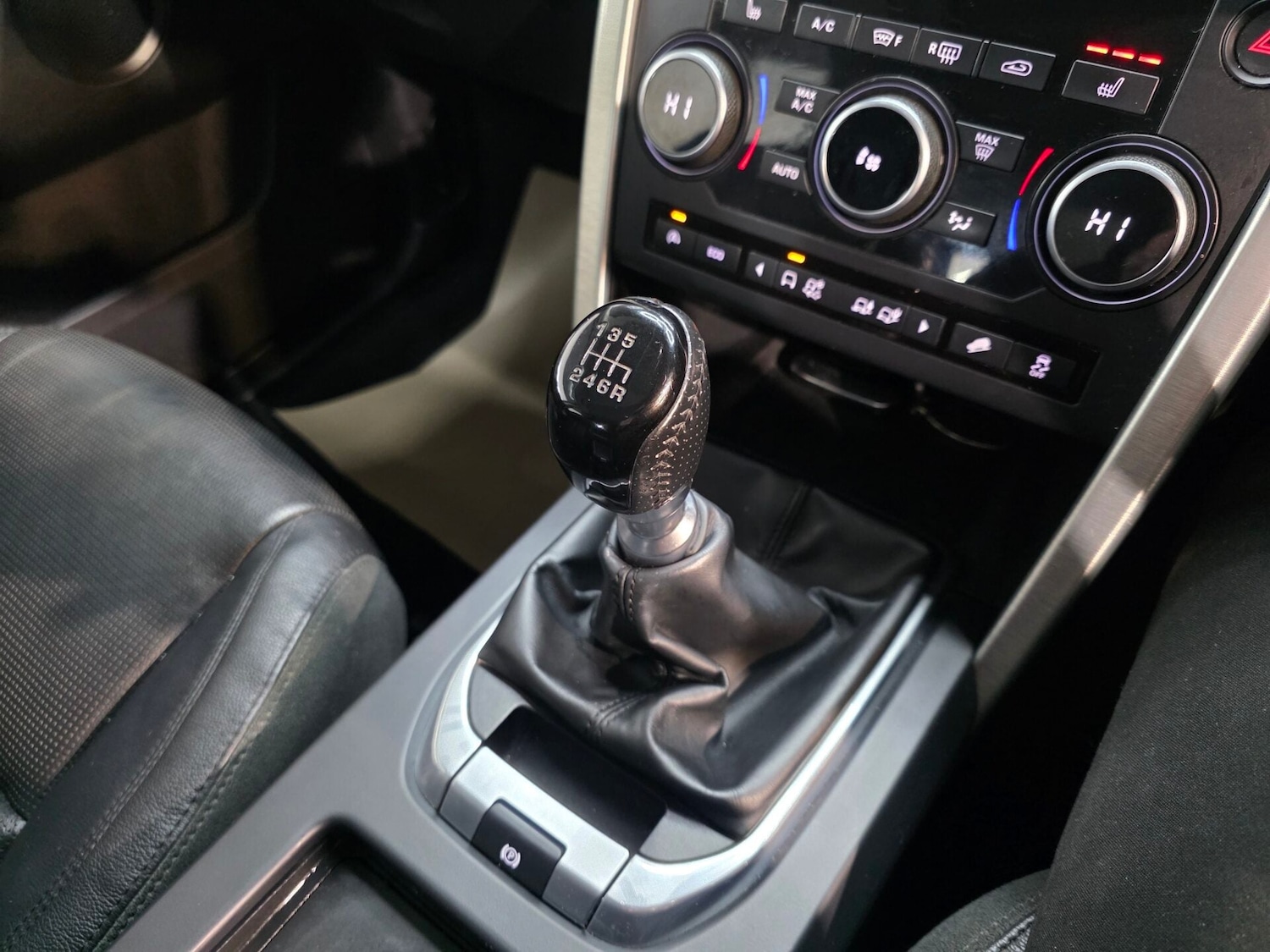 Used Land Rover Discovery Sport 2016 for sale - 76883911: Photo 15