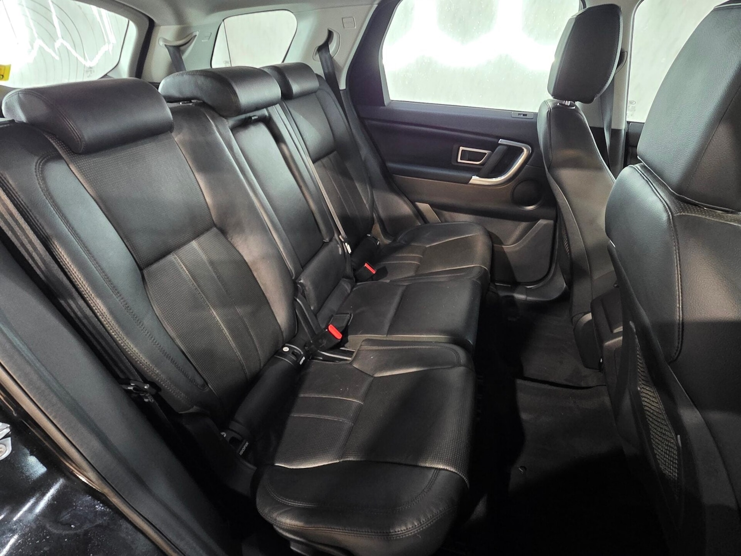 Used Land Rover Discovery Sport 2016 for sale - 76883911: Photo 18