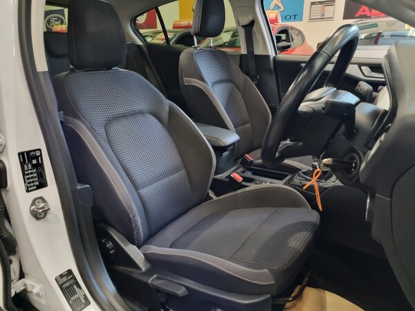 Used Ford Focus 2018 for sale - 74816841: Photo 18