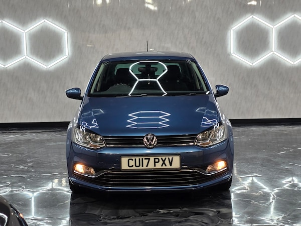 Used Volkswagen Polo 2017 for sale - 76163887: Photo 2