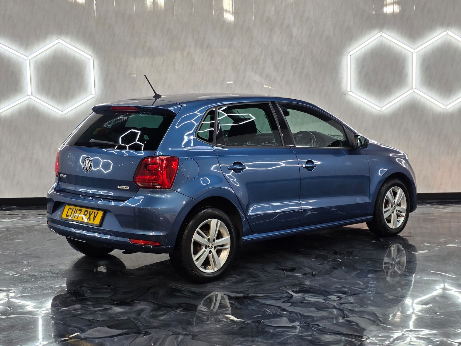 Used Volkswagen Polo 2017 for sale - 76163887: Photo 6