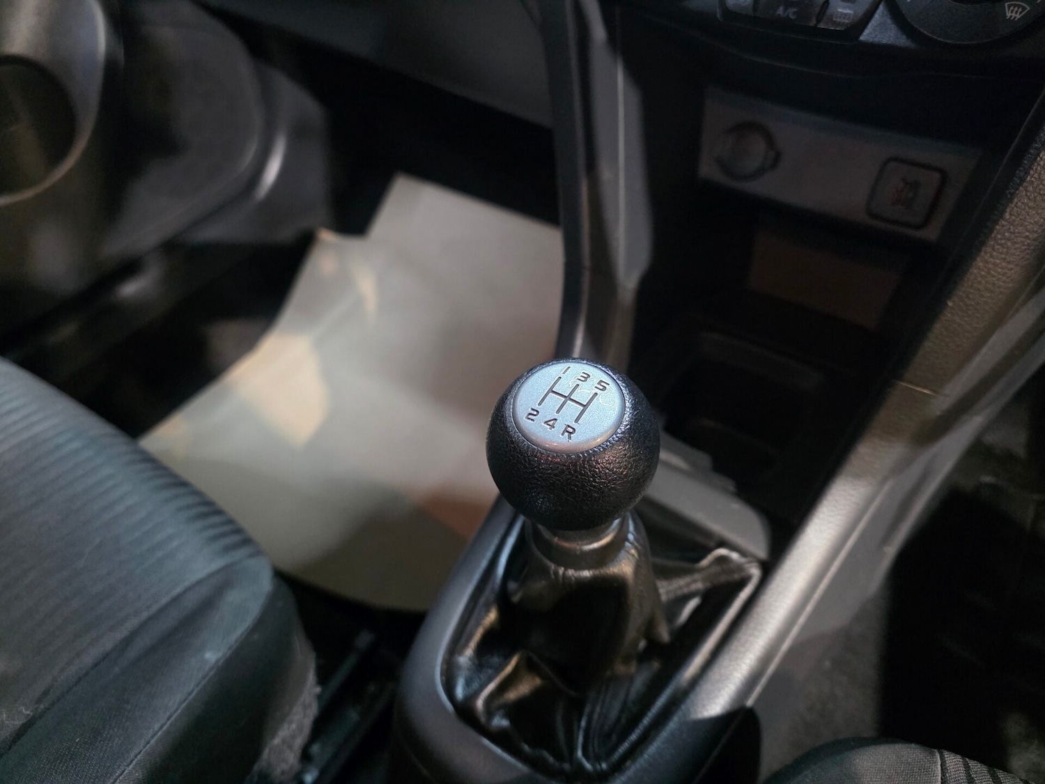 Used Suzuki Swift 2011 for sale - 77195263: Photo 13