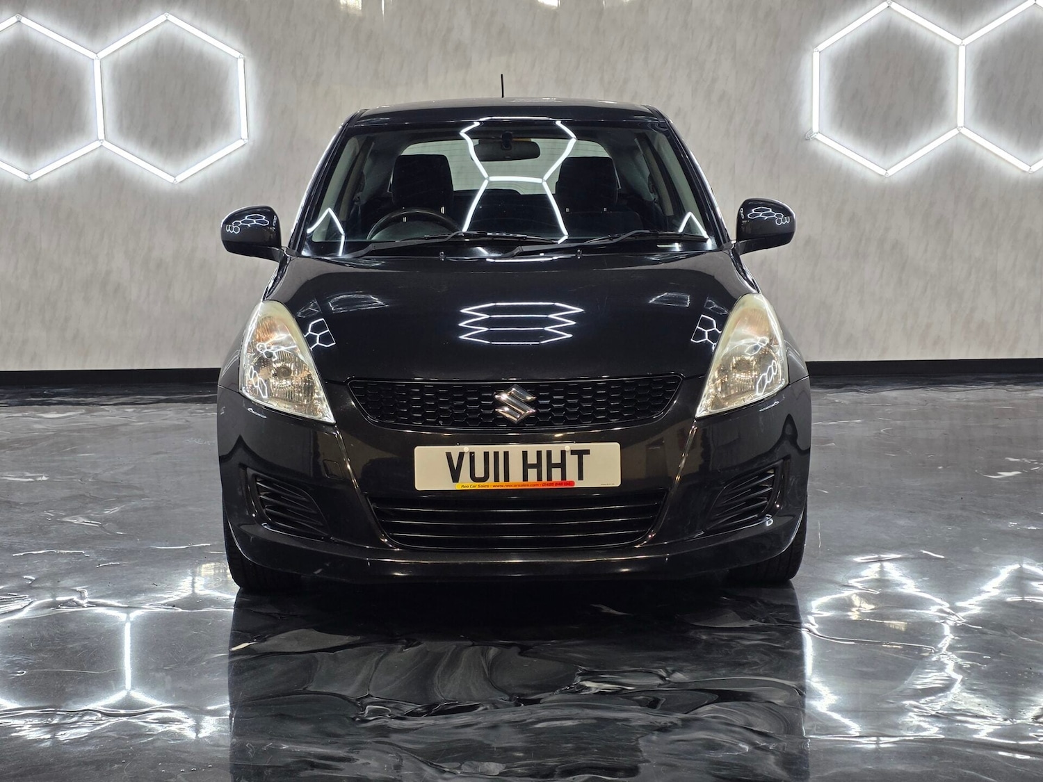 Used Suzuki Swift 2011 for sale - 77195263: Photo 2