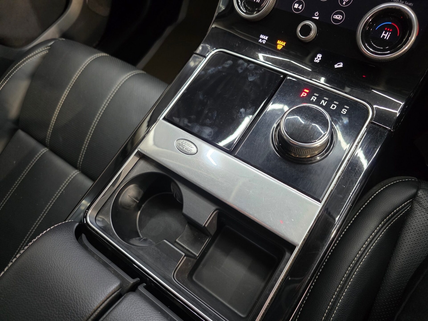 Used Land Rover Range Rover Velar 2019 for sale - 76037329: Photo 16