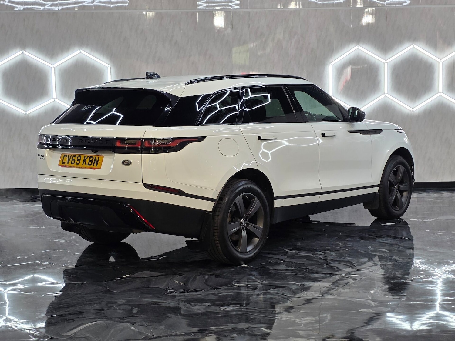 Used Land Rover Range Rover Velar 2019 for sale - 76037329: Photo 6