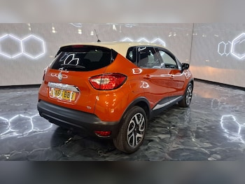 Used Renault Captur 2015 for sale - 79537034: Photo