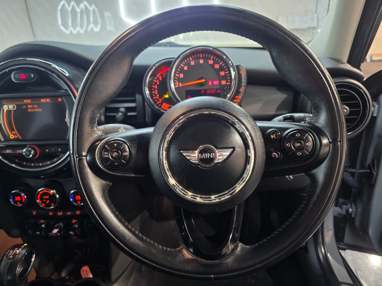 Used MINI Hatch 2016 for sale - 76950068: Photo 12