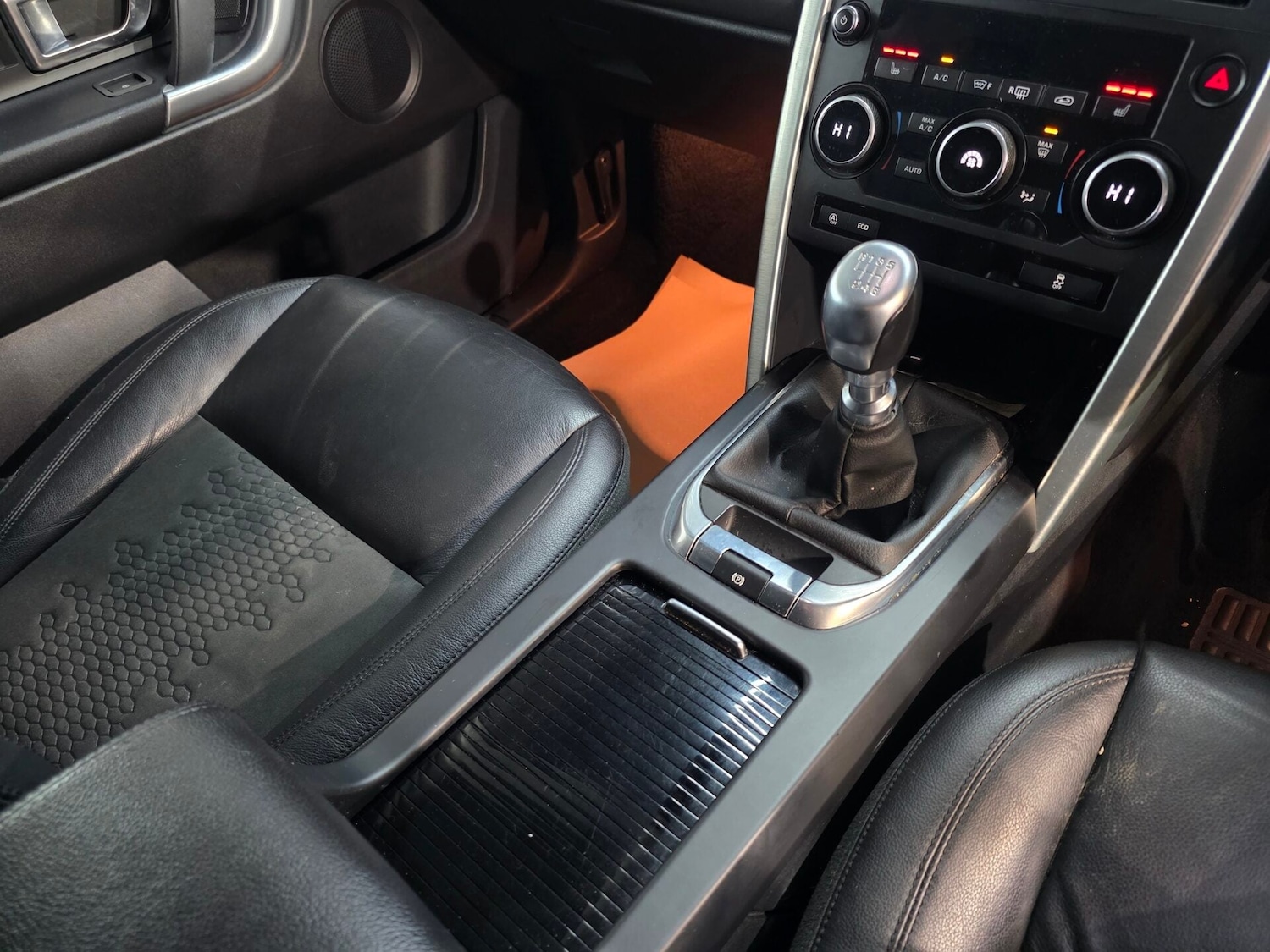 Used Land Rover Discovery Sport 2018 for sale - 77125819: Photo 16