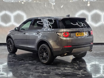 Used Land Rover Discovery Sport 2018 for sale - 77125819: Photo