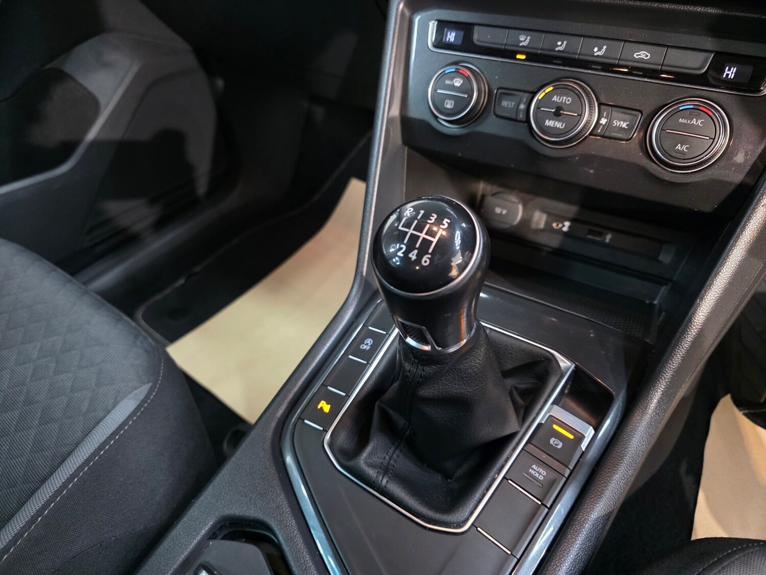 Used Volkswagen Tiguan 2017 for sale - 77236173: Photo 18