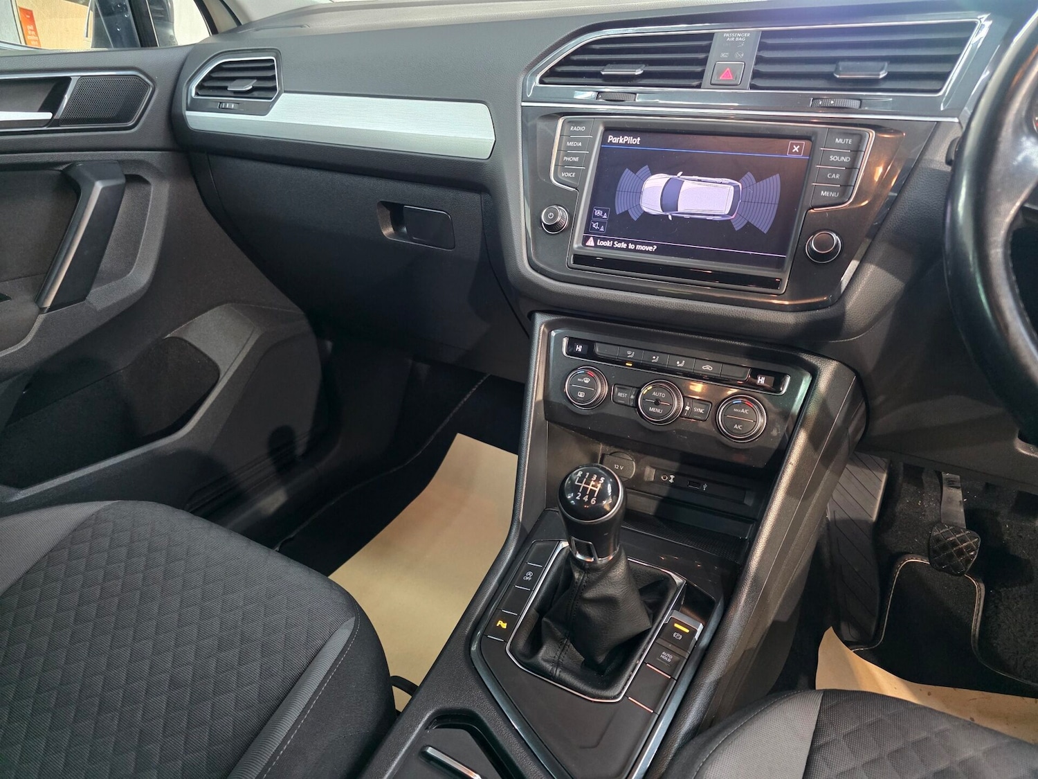 Used Volkswagen Tiguan 2017 for sale - 77236173: Photo 19