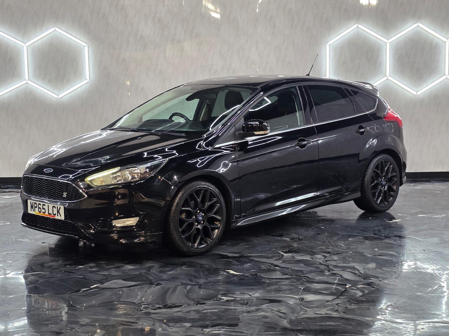 Used Ford Focus 2016 for sale - 77211348: Photo 3