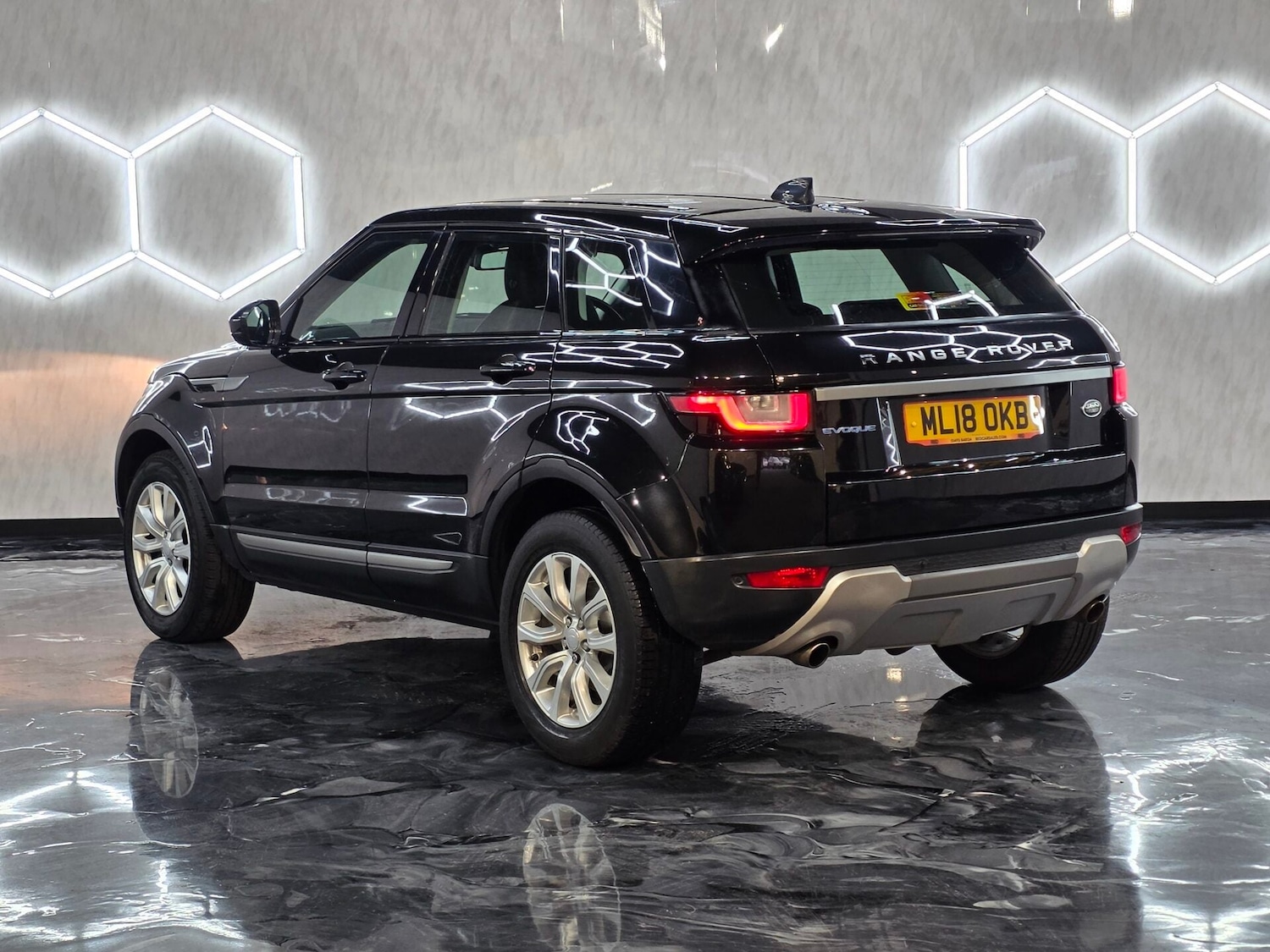 Used Land Rover Range Rover Evoque 2018 for sale - 77159167: Photo 5