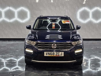 Used Volkswagen T-Roc 2018 for sale - 78614353: Photo