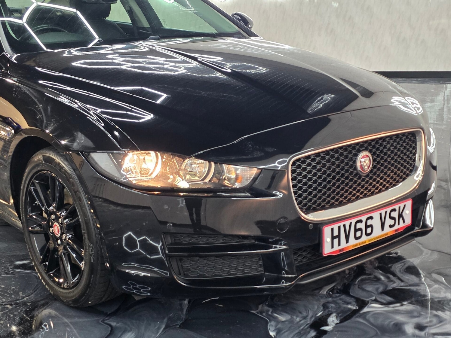 Used Jaguar XE 2016 for sale - 77195255: Photo 7