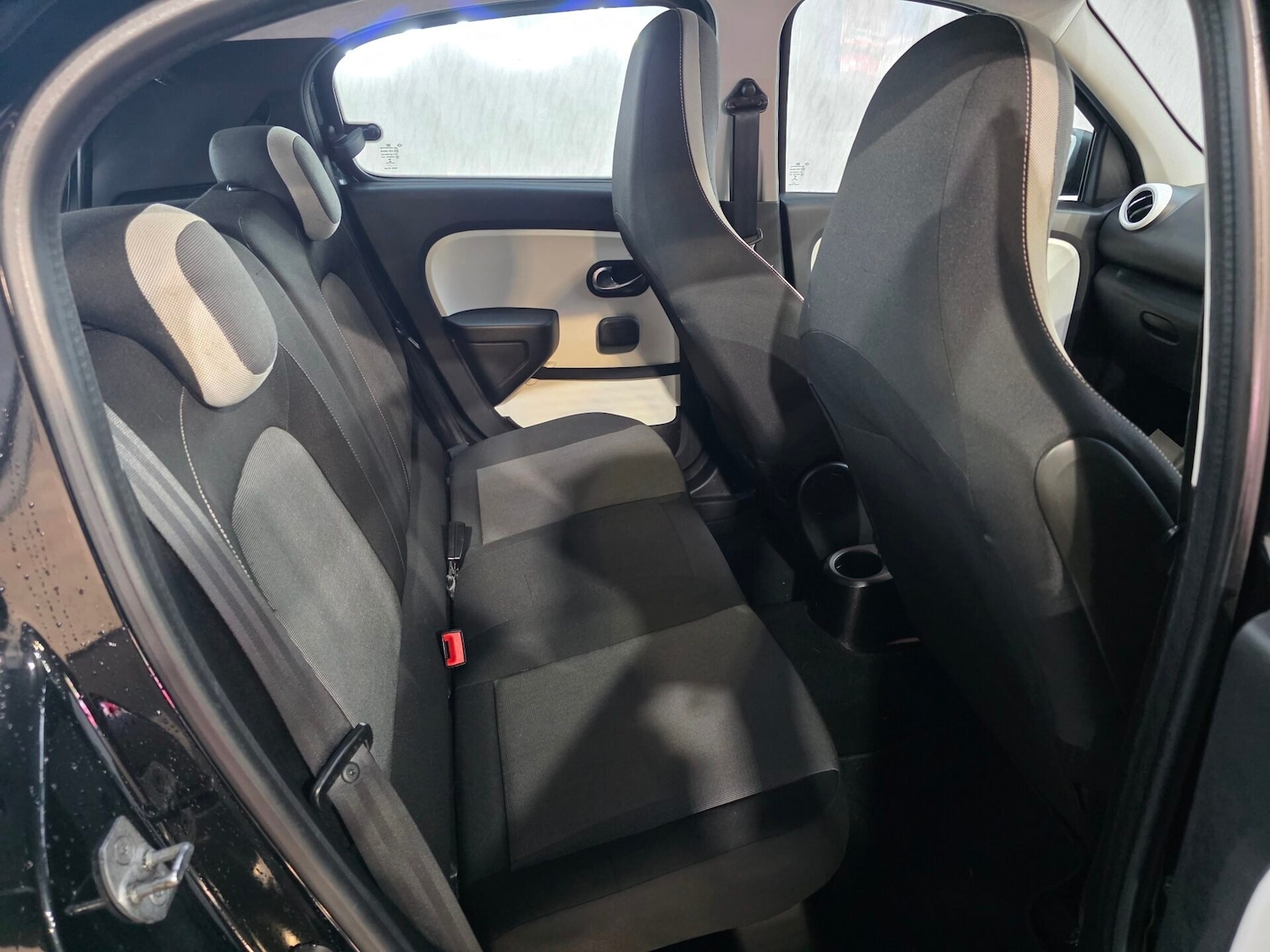 Used Renault Twingo 2015 for sale - 74825193: Photo 18