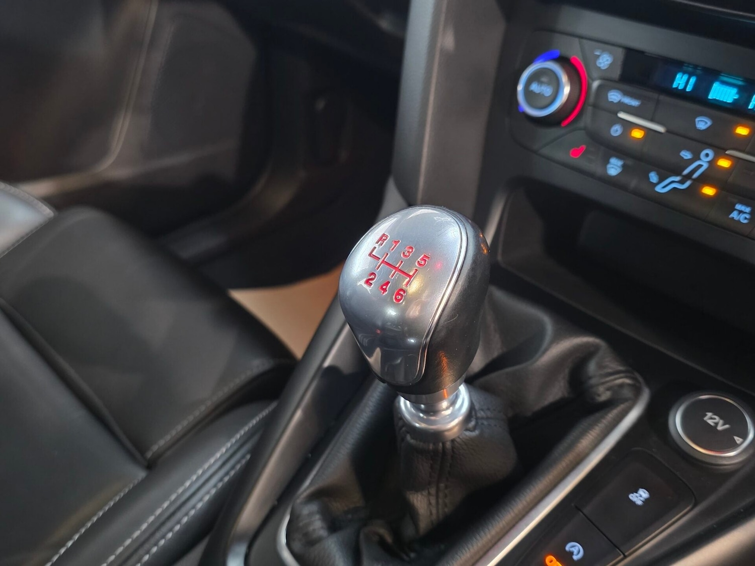 Used Ford Focus 2015 for sale - 77196540: Photo 19