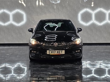 Used Vauxhall Astra 2017 for sale - 76353747: Photo