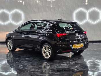 Used Vauxhall Astra 2017 for sale - 76353747: Photo