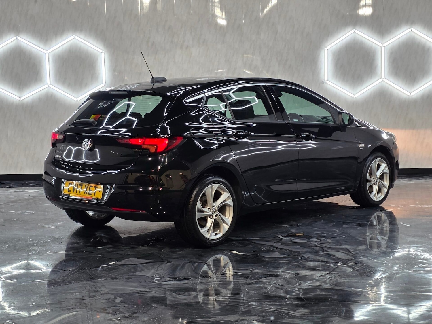 Used Vauxhall Astra 2017 for sale - 76353747: Photo 6