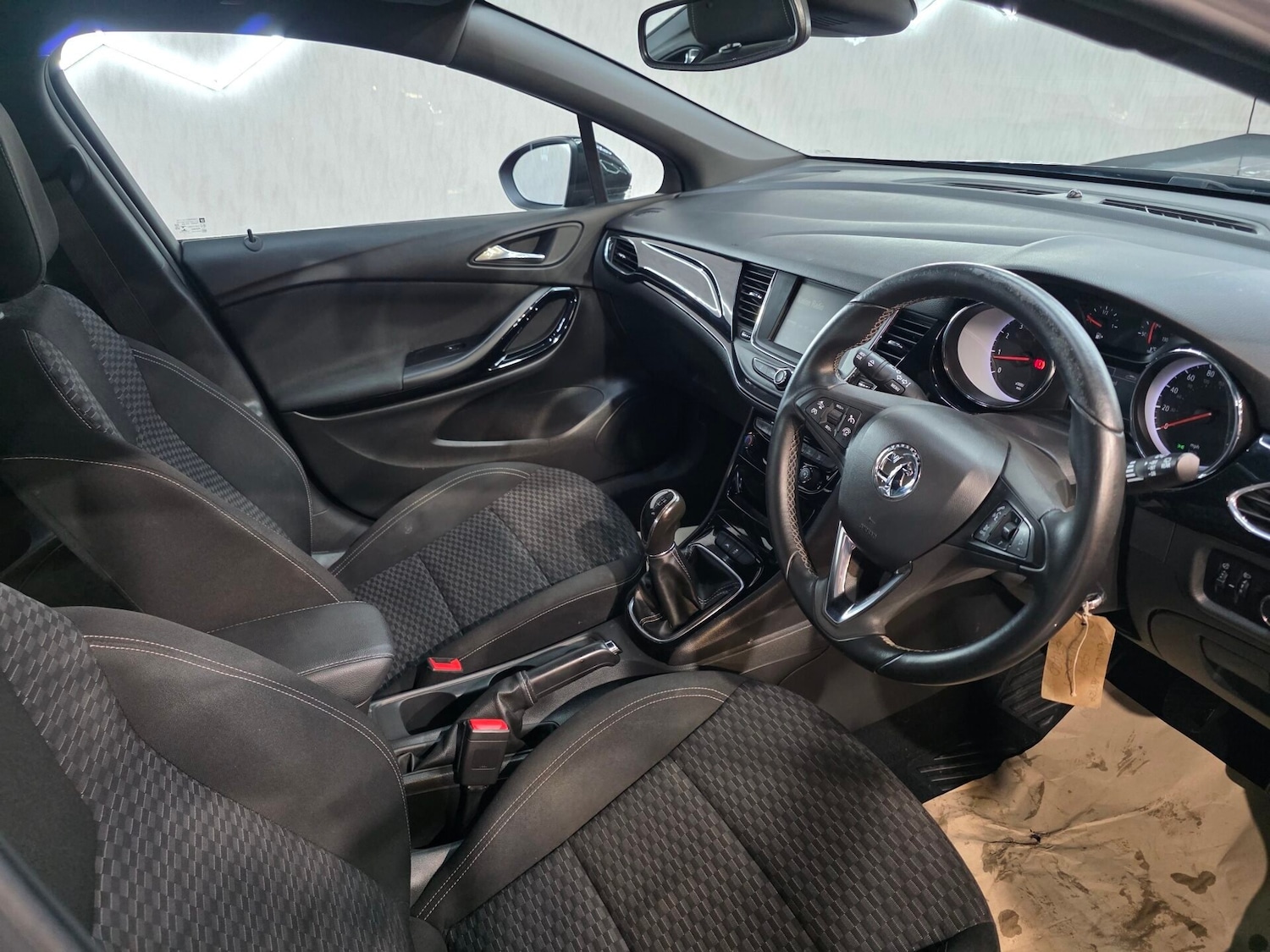 Used Vauxhall Astra 2017 for sale - 76353747: Photo 8