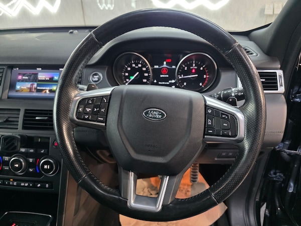 Used Land Rover Discovery Sport 2017 for sale - 75982277: Photo 13