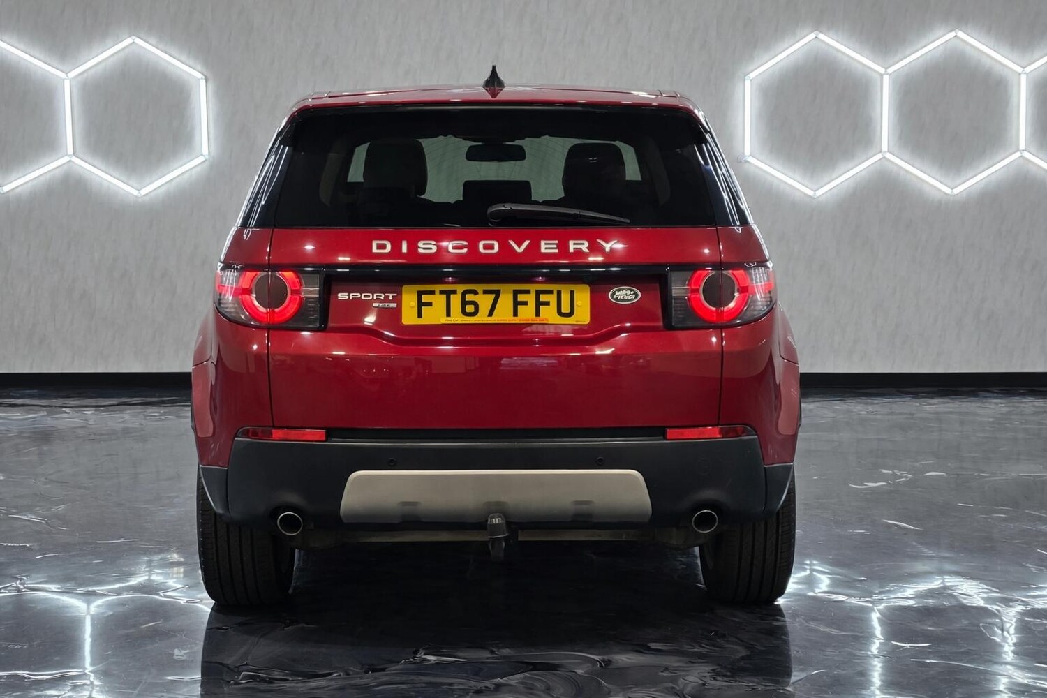 Used Land Rover Discovery Sport 2017 for sale - 77351307: Photo 6