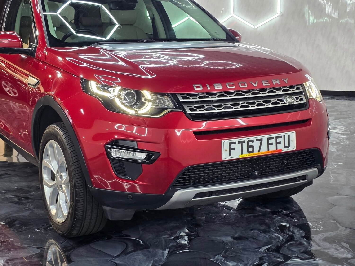 Used Land Rover Discovery Sport 2017 for sale - 77351307: Photo 9