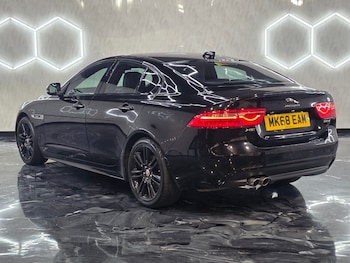 Used Jaguar XE 2018 for sale - 76566419: Photo