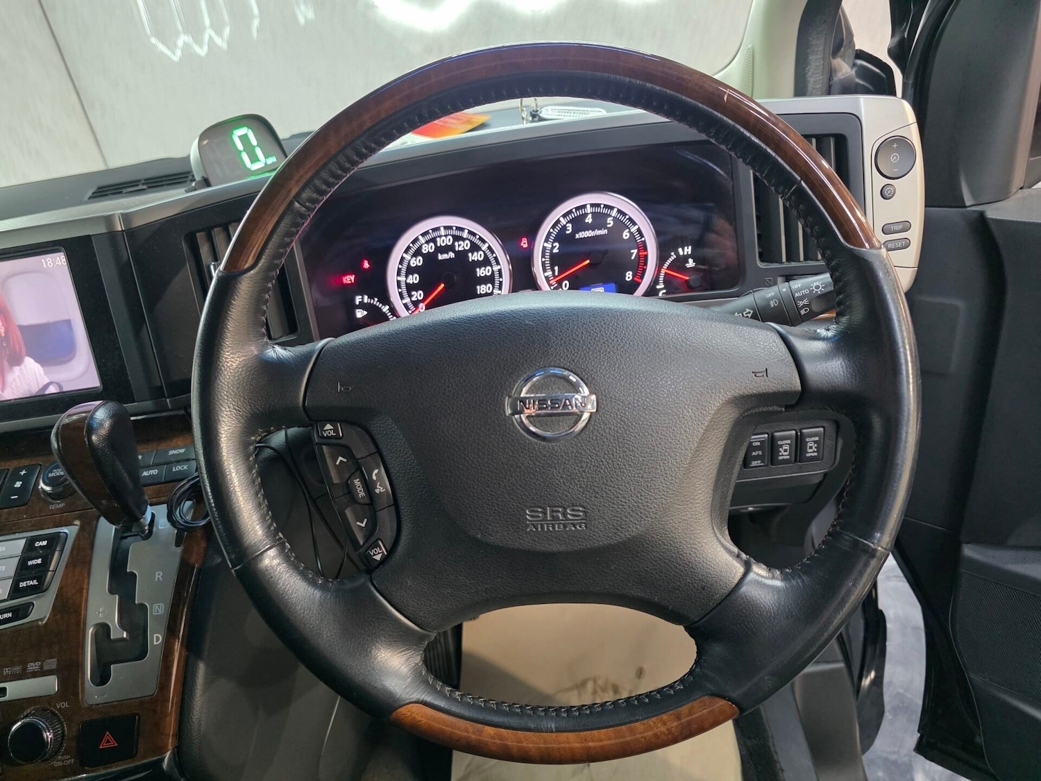 Used Nissan Elgrand 2024 for sale - 76194631: Photo 12