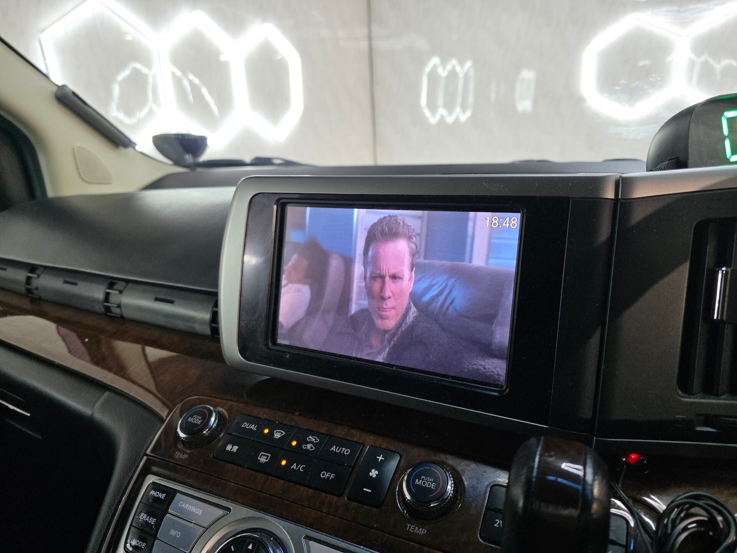 Used Nissan Elgrand 2024 for sale - 76194631: Photo 14