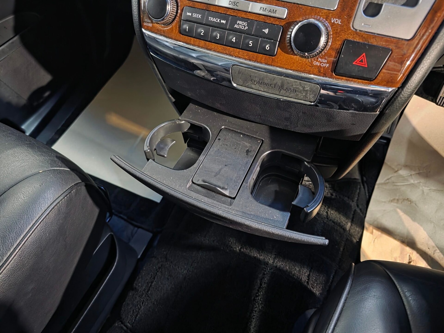 Used Nissan Elgrand 2024 for sale - 76194631: Photo 19