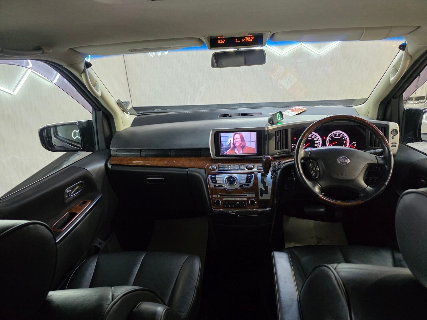 Used Nissan Elgrand 2024 for sale - 76194631: Photo 23