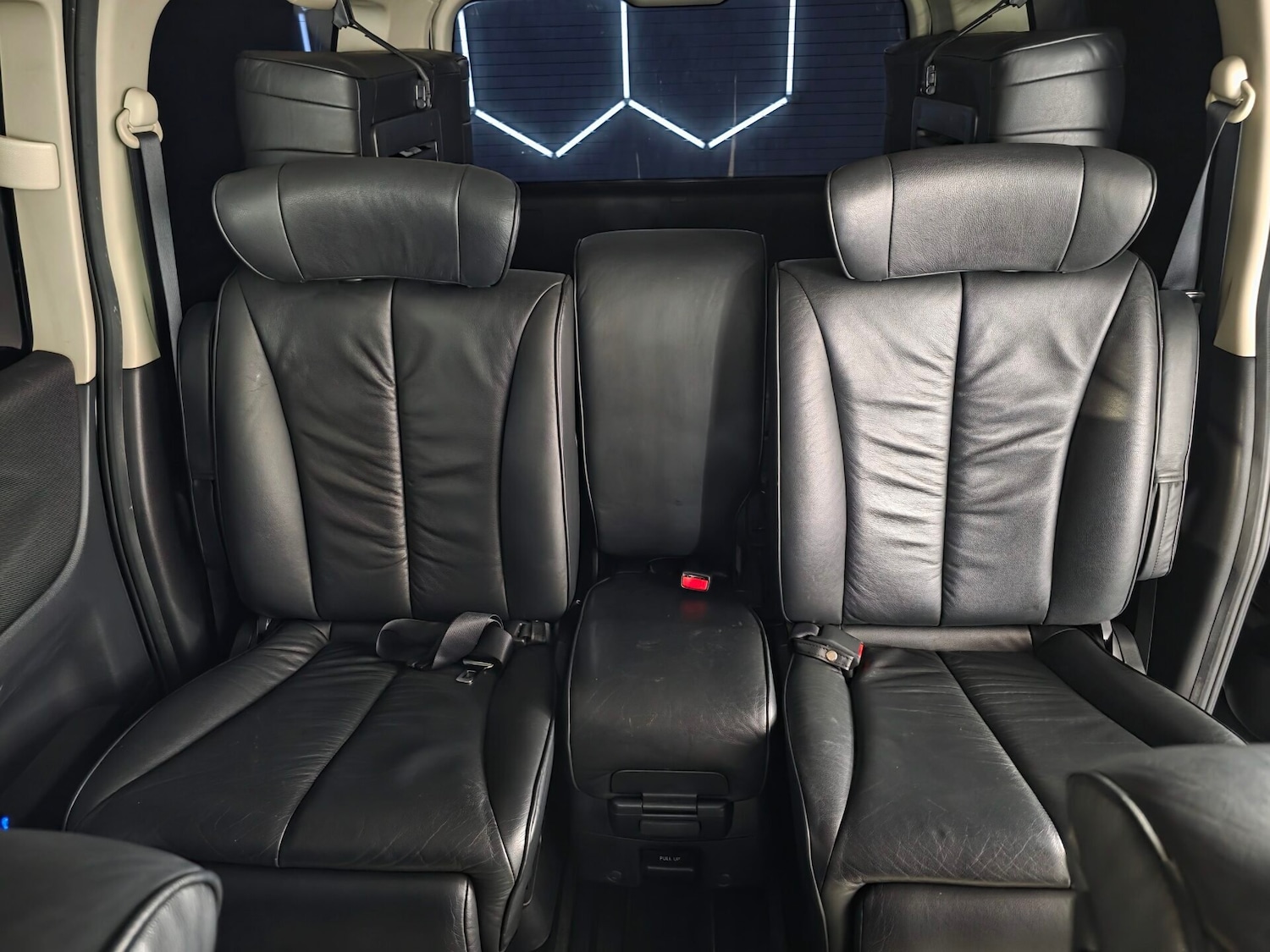 Used Nissan Elgrand 2024 for sale - 76194631: Photo 25